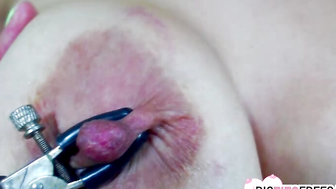 Dulce_Sharlot309 Kinky Nipple Play