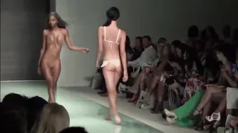 Hot NipSlip African Performer Boobies OMG - Ameman