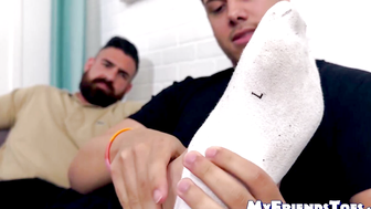 Lustful Dan Edwards sniffed the socks and worshiped the feet of bearded Miguel