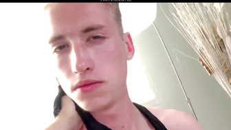 Casting Big Dick Handjob And Massage Leo West