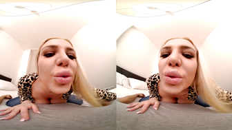 Big Ass Babe Wants Me to Fuck Her - Virtual Real Porn