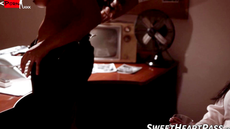 Black lesbians Jenna Foxx spreads her legs on the table for an erotic pussy licking b