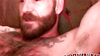 Hunky tattooed and muscular amateur masturbates and cums