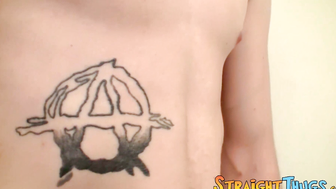 Muscled Kenneth Slayer has a thick wad in his cock ready to be pumped out