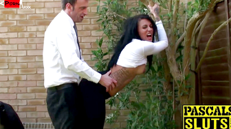 Inked sub Louise Kay ripped and penetrated in backyard