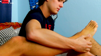 A Cream Treat For Sporty Twinks - Andrew Austen & Tyler Woods