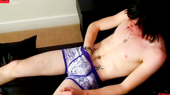 Zaccary Blows A Hot Load All Over Himself! - Zaccary Plastic 2