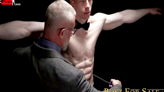 Young twink Jesse Stone screamed as he took the big throbbing cock of muscular Lance