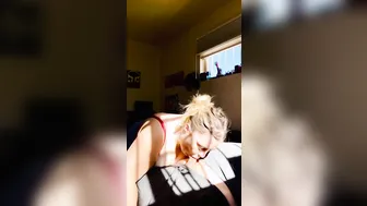 Married cougar Giving Penis Worship Head to Random Tinder Hookup