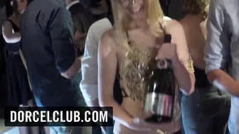 Behind the scenes - Claire scandalous bimbos