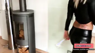 NACKTPUTZ FICK SERVICE - WAHNSINNS FACIAL NACH FRUEHJAHRSPUT
