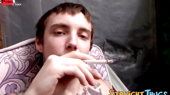 Handsome straight hunk Blinx masturbates in passionate solo