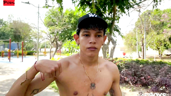 Teen latin Tayron Ortega huge dick handjob