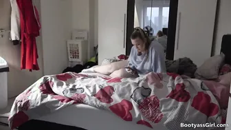 My GF woke me up from a soak dream