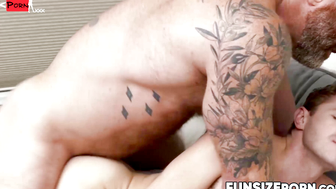FunsizePorn.com - Hunk Cain Marko pulverizes the throbbing tight hole of young Tom Be