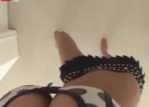 Danielle Derek 9