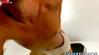 Skinny amateur twink Hector White masturbates and cums