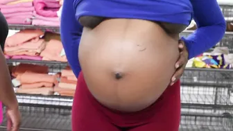 Getto preggo underboobs