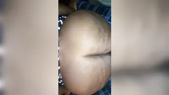 She love bouncing that booty