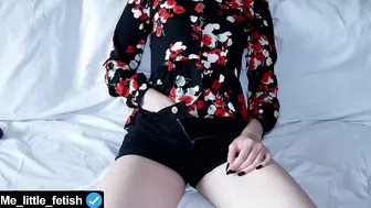 Without Bra How Girls Learn An Orgasm From Dildo Into