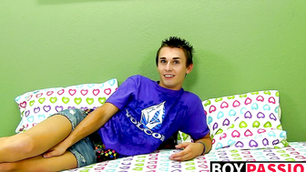 Sexy Jacobey London wanking his big dick after interview