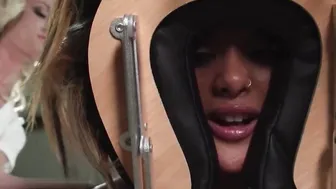 Interracial lesbo sex into a rubs parlor
