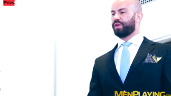 Classy bearded jock Andy Star deepthroats big throbbing cock