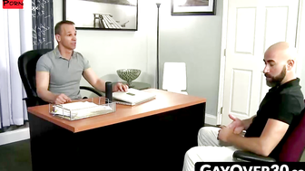 GayOver30.com - Rodney Steele gives Damon Andros the best rim job he has ever had