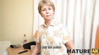 MATURE4K. Older doesnt want to die on dissatisfaction