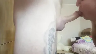 takes a deep oral sex and getting a mouthful of cum