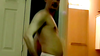 Amateurs having fun as they bang their asses bareback