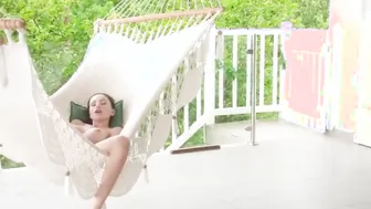 tushy its only natural to gape on vacation with your