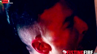 Inked top Drew Valentino admires the accommodating hole with licking cum