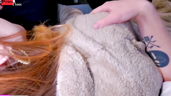 A young stepmother gave a blowjob to her stepson at her leisure