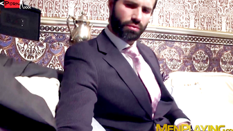 Executive hunk Kayden Gray deepthroated before doggystyle