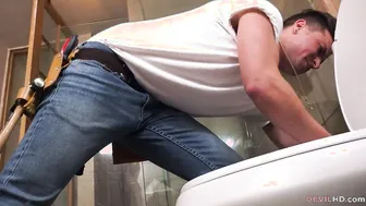 Repairman bro fucks fiance and getting caught