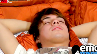 Timo Garrett cums on twinks feet after hardcore pounding