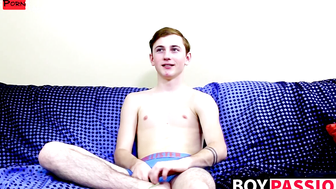 Interviewed porn video – Twink spreads his cheeks to show off his ass after interview