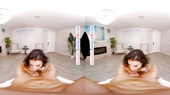 Masseuse LaSirena69 knows how to give the perfect massage