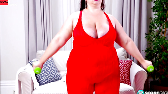 Sweaty Sexxxy Siren Julia Lanes Scorching Home Workout