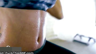 Peta Jensens Sizzling Seduction The Thrill of Her Quivering Orgasm Unleashed