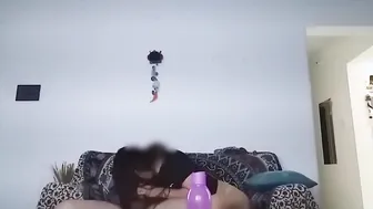 HE STANDING FUCKS ME AND CUM IN MY BUTT