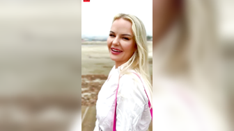 Blondes In Paradise - Curvaceous Cali-Babez Fucked Hard On The Shore
