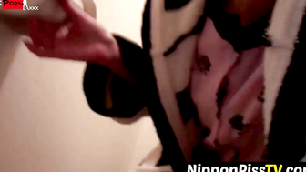 Japanese Wetness Delight LOL, Girlfriend Exposed Herself Peeing at Home