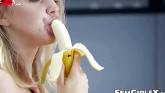 Blonde Bombshell Oxana Chic Unleashes a Fetish Frenzy Watch as She Savagely Teases Her clit until a MindBlowing Orgasm!