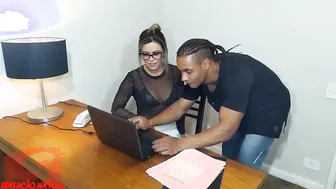 Cutie secretary calls the computer technician to nailed her at the office