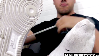 Sole Mates Dans Explicit Devotion to Miguels Chiseled Feet