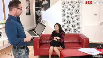 EXPOSED CASTING - (Nikki Waine  David Perry) Goddess Butt Dark Haired Takes