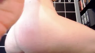 Snatch Grind Turned in Masturbation