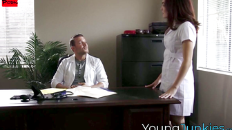 Slutty Brunette Brunette Goes from 99,000Year Data Scientist to FullTime MILF